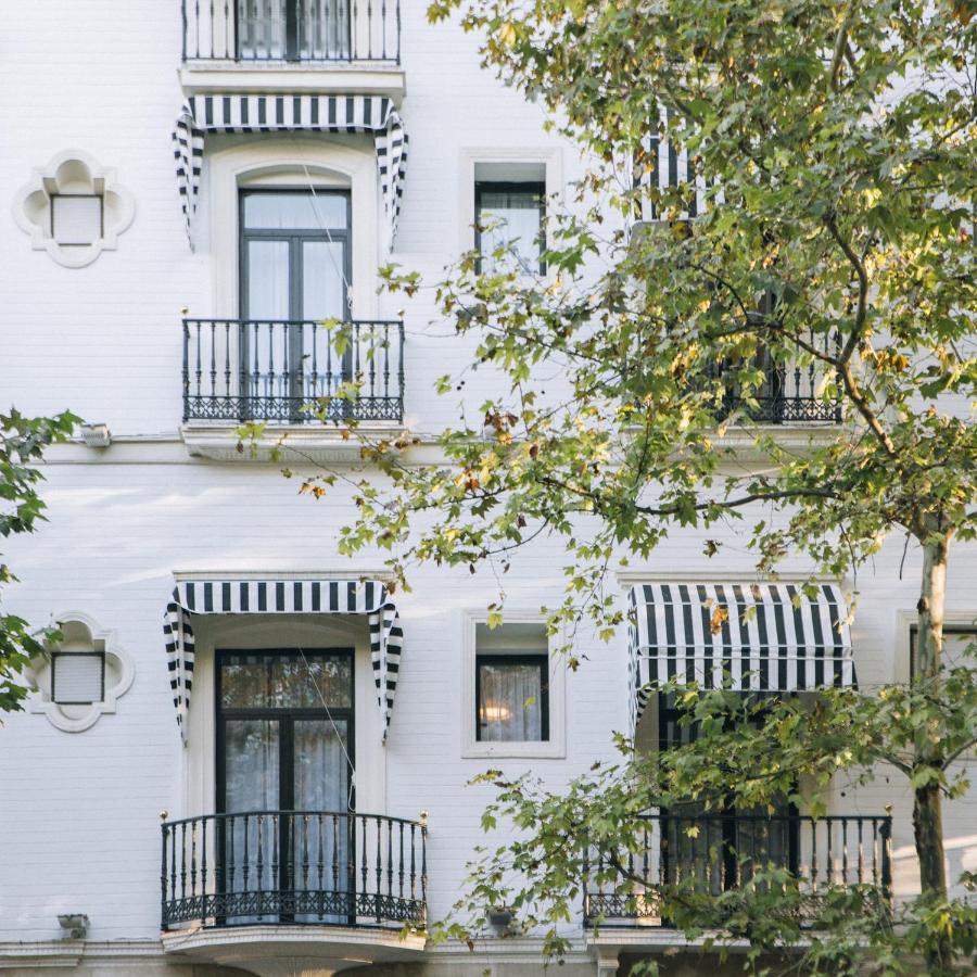 Petit Palace Puerta De Triana Seville Exterior photo
