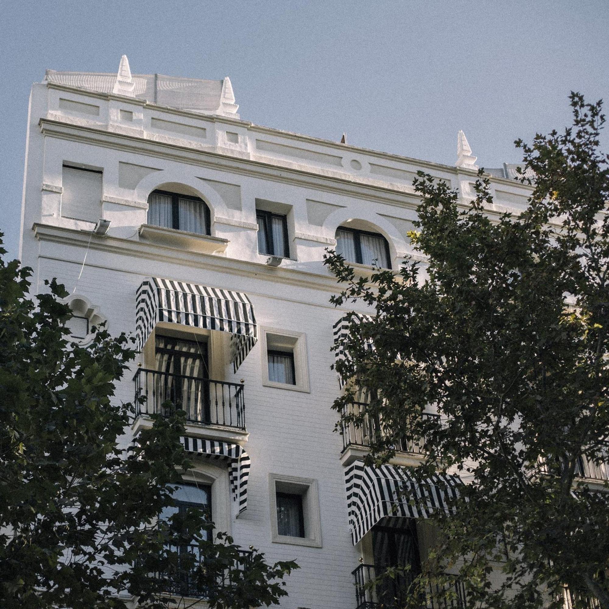 Petit Palace Puerta De Triana Seville Exterior photo